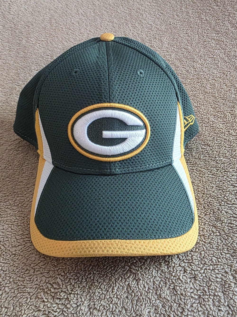 New Era NFL Green Bay Packers 39THIRTY Cap Hat Green/Yellow/White L/XL Football